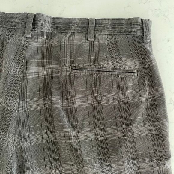 Haggar 1926 Casual 5 Pocket Polyester Plaid Bermuda Shorts Brown + Black Sz 40 - Picture 5 of 9